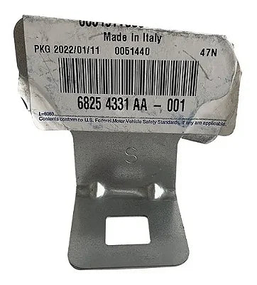 Soporte de Tapabarro Delantero Izquierdo Jeep Renegade 2015/21